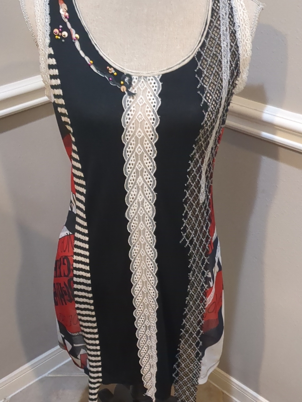 Vintage By Jack And Ginger Black & Cream Patterned Sleeveless Tunic
